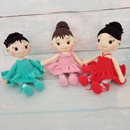 عروسک بالرین یک  هدیه خاص برای دختر خانم ها قد عروسک 30 سانته رنگبندی به دلخواه مشتری عزیز قابل تغییر است