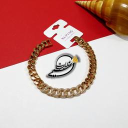 دستبند کارتیر  ( کارتیه ) نگین کاری شده پهن برند Xuping از جنس مس و روکش طلا  و رنگ ثابت و ضد حساسیت کاملا مشابه طلا  
