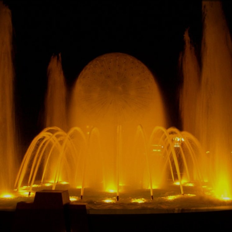 چراغ سرنازلی 6 وات 12 ولت توکار و روکار برند تابان توس (پس کرایه)