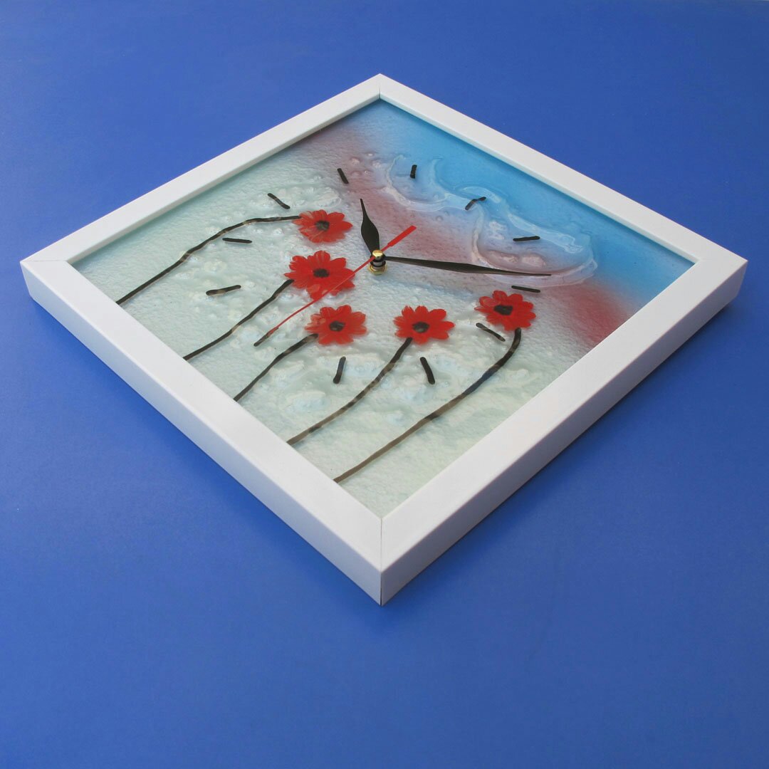 ساعت دیواری آمینا طرح رویای زندگی (قاب سفید)