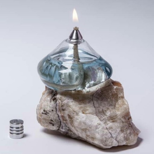 شمع روغنی با پایه سنگی