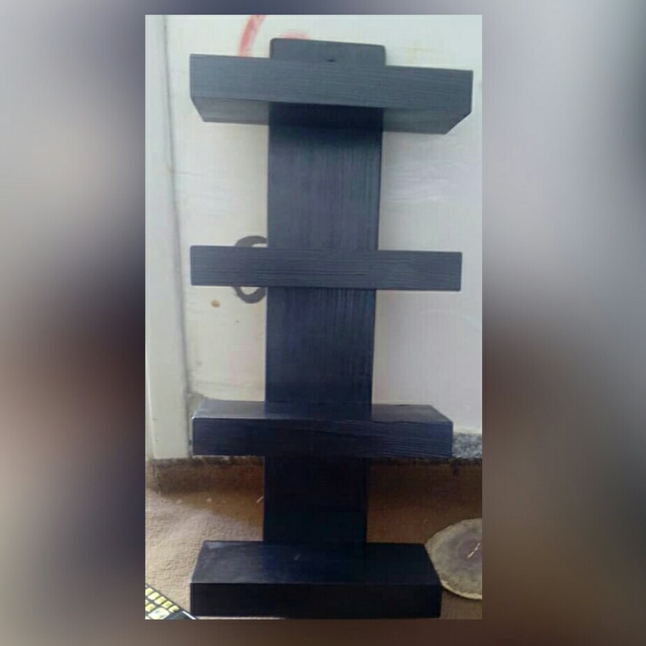 استند گل و جاحوله ایی چوبی  کد D0365