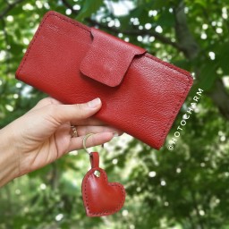 ست کیف پول چرمی زنانه وجاکلیدی(قلبی)(دستدوز) چرم قرمز