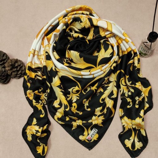 روسری نخی کشمیر جناقی پاییزه درجه یک طرح زرد و مشکی