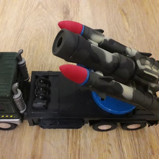 ماشین بازی کنترلی نظامی موشک انداز مدل rcc-125