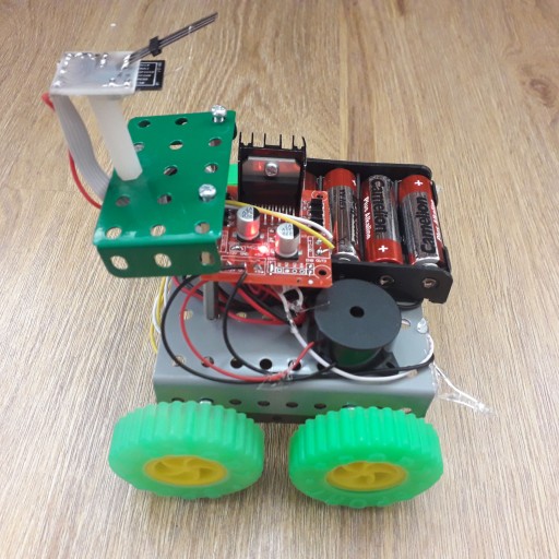 ربات کنترل از راه دور مدل robo-m1