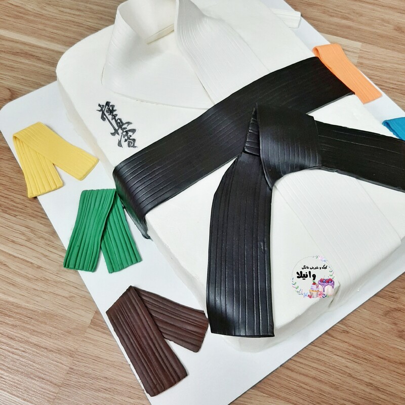 کیک لباس کاراته کیک خانگی وانیلا 