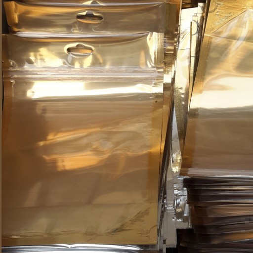 پاکت ساندیسی طلایی یکرو شفاف اندازه15در20(متالایز طلایی یکرو شفاف) 10 تایی