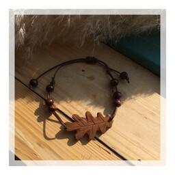 دستبند چوبی با طرح برگ بلوط - زنانه - دستساز 