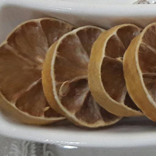 لیمو عمانی خشک شده در آفتاب امسالی کاملا بهداشتی و تازه با رنگ و طعم عالی 30 گرمی