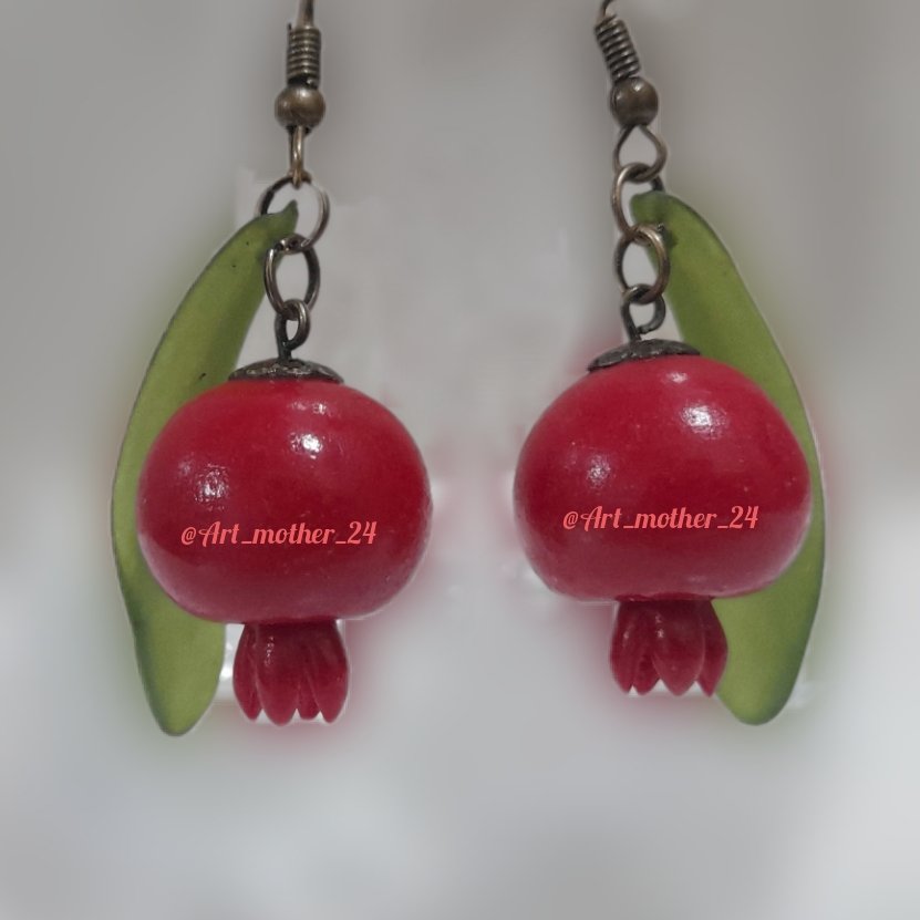 گوشواره فانتزی تم شب یلدا طرح انار هدیه خاص