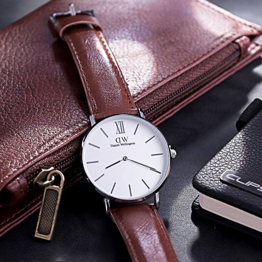 حراج ساعتمچی DANIEL WELLINGTON مدل 826 دارای جعبه 