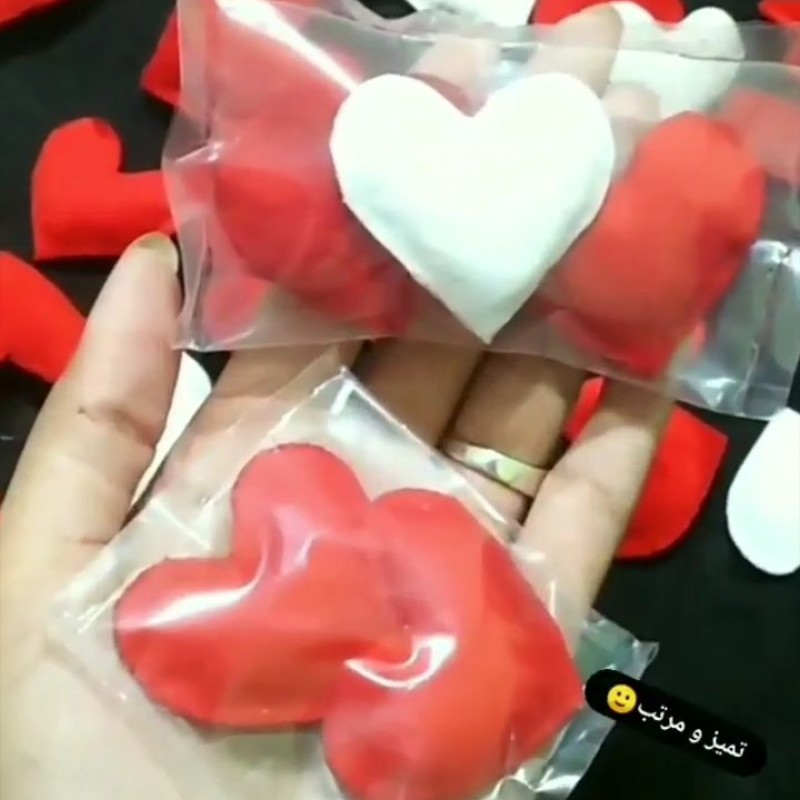 قلب تزیینی مناسب جعبه کادویی (جنس مخمل) قیمت تک هر قلب3500