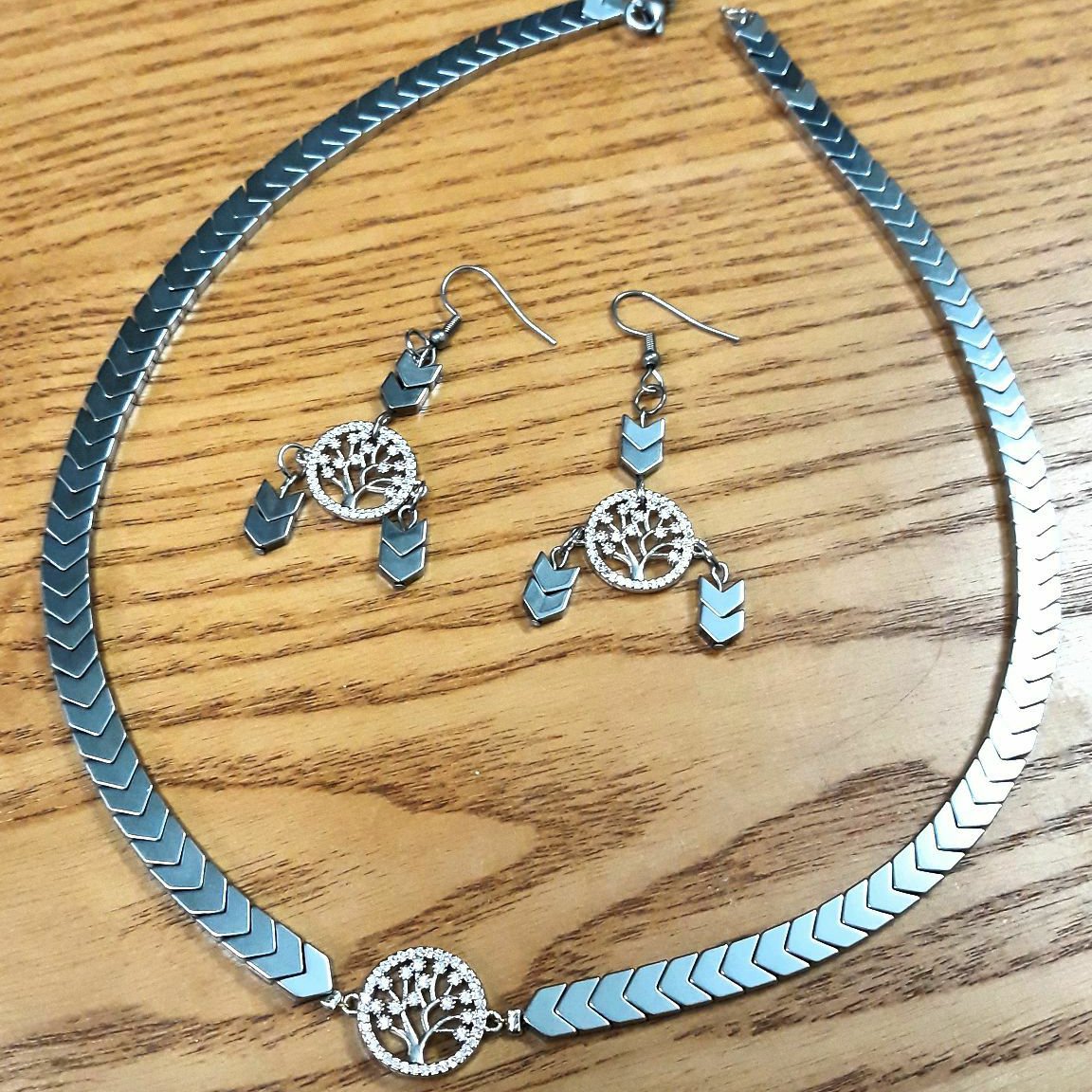 نیم ست گردنبند وگوشواره