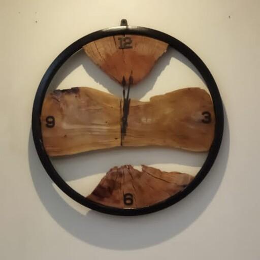 ساعت چوبی دیواری دست ساز از چوب گردو