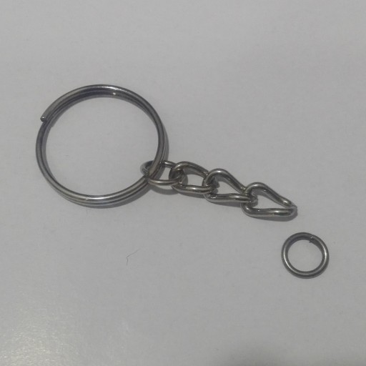 جاکلیدی حلقه و زنجیر فلزی با  رابط گرد بسته 100 عددی عمده ( سرکلیدی جاسوئیچی )
