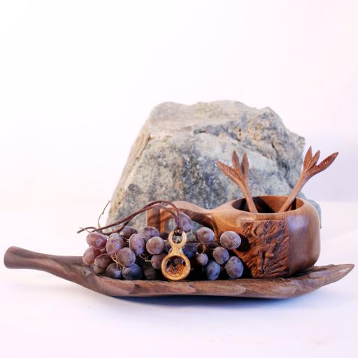 کوکسا  دستساز چوبی طرح صخره نورد . ماگ چوبی . لیوان چوبی.ماگ