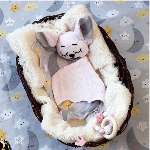 عروسک خواب یا کامفورتر  نوزاد طرح خفاش صورتی