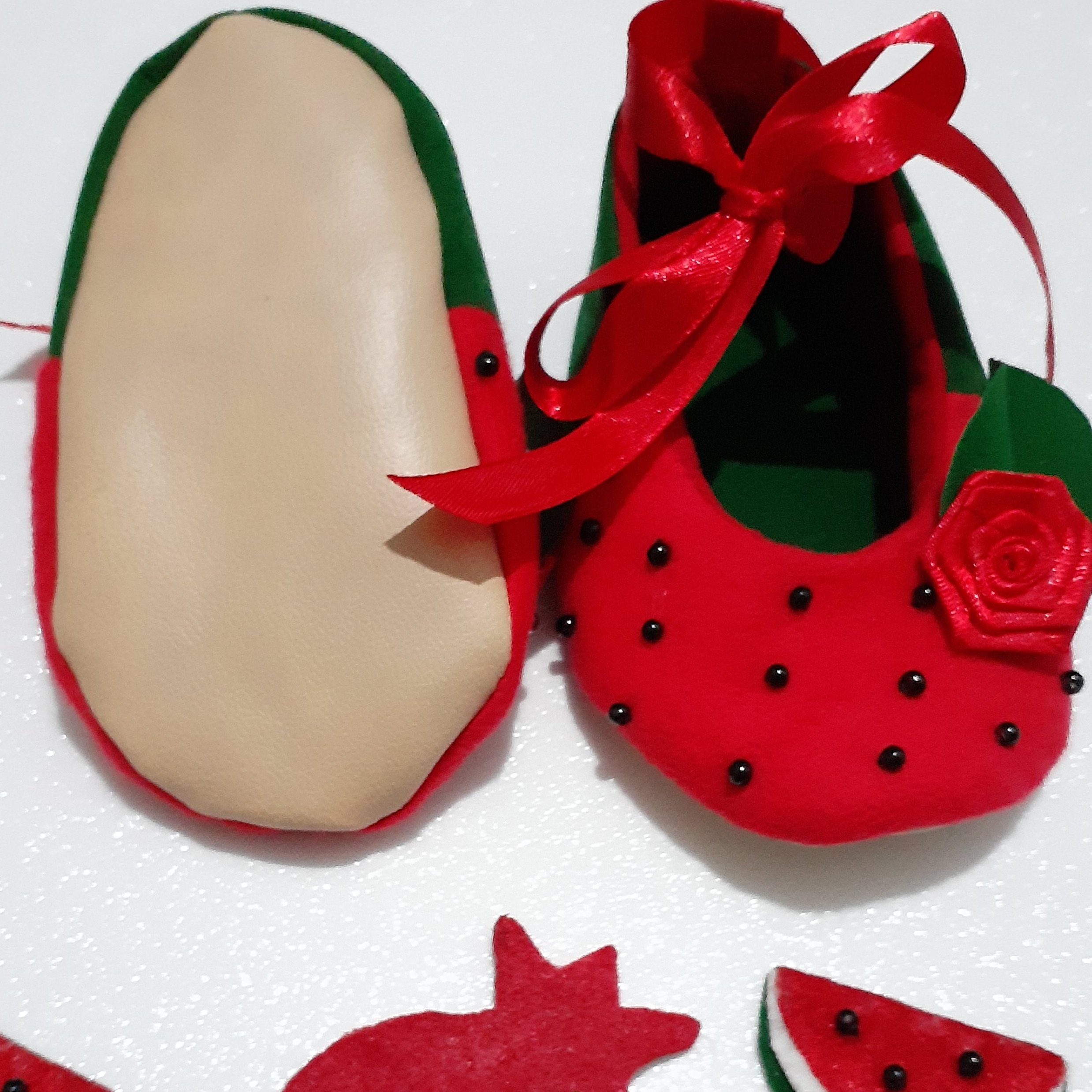 ست پاپوش وهدبند نوزادی طرح یلدا