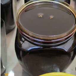 شیره توت 500گرم خالص (درظرف های پلاستیکی که ظرفش گاهی مدلش تغییر میکنه) بدون برچسب یا لیبل .چون سنتی 
