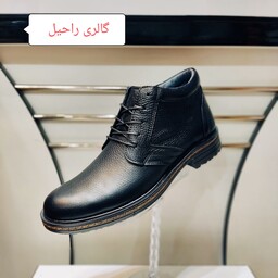 کفش (نیم بوت) مردانه تمام چرم طبیعی و زیره ترمو درجه یک برند شرکت نگین تبریز 