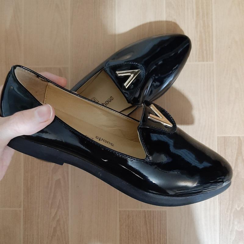 حراج کفش کالج ورنی  مشکی زنانه سایز 37