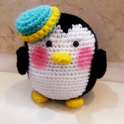 عروسک دستبافت پنگوئن  قابل سفارش در رنگ دلخواه قابل شستشو