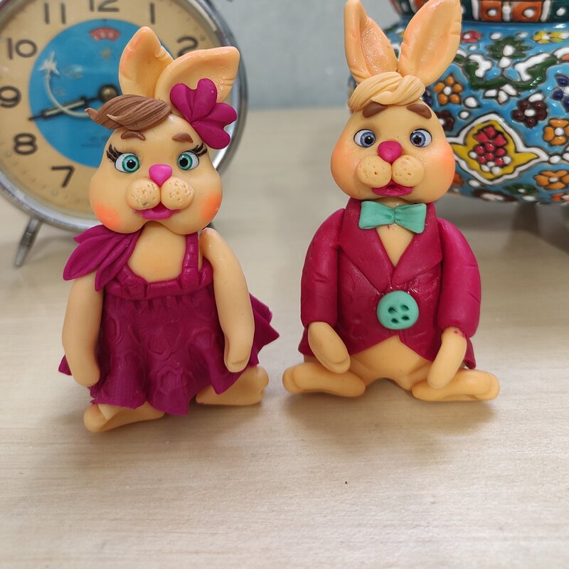 زوج خرگوشی نماد سال قد هر عروسک ده سانتیمتر جنس خمیر