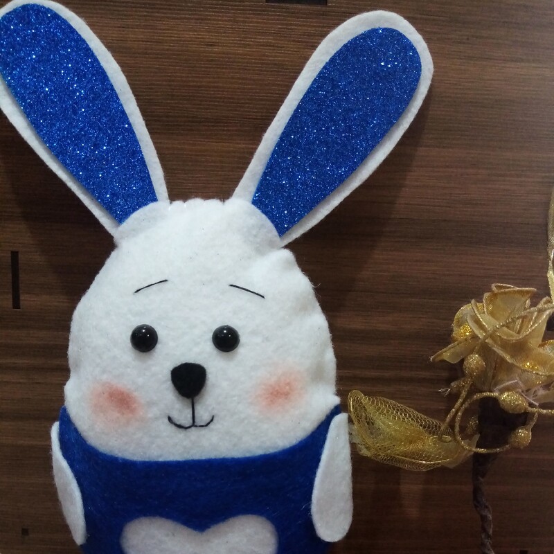  عروسک خرگوش نمدی در رنگ آبی سایز 20الی25 