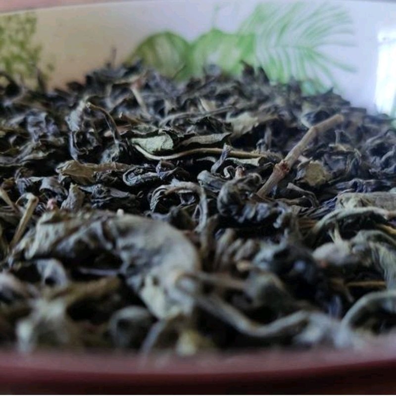 چای سبز محصول لاهیجان تولید 1401 ( 2 بسته 500 گرمی )