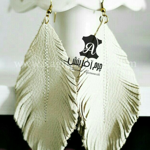 گوشواره مدل پر چرم طبیعی