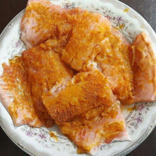 ادویه ماهی ممتاز خالص آسیاب شده خانگی کاملا معطر ( 100 گرمی)