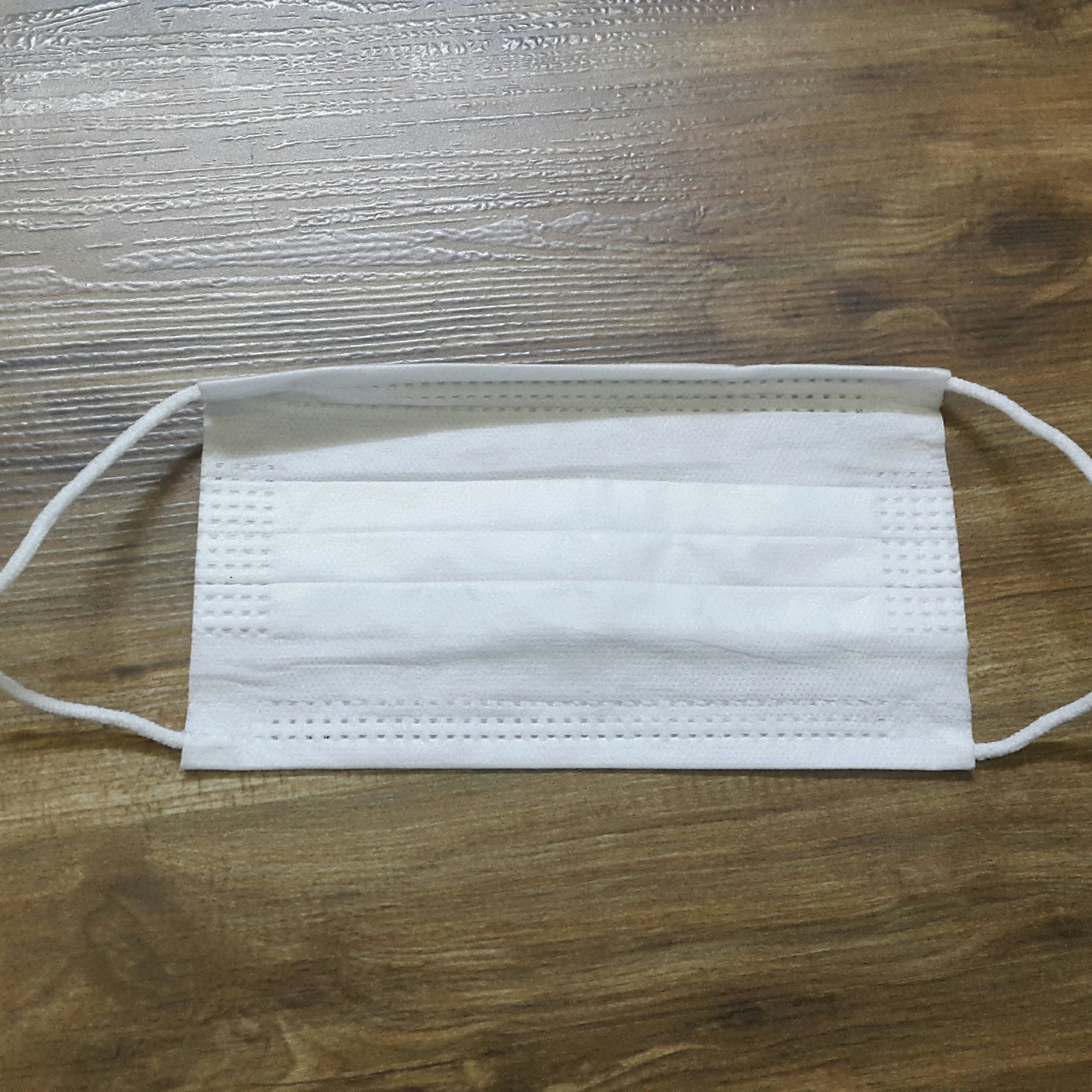 ماسک پرستاری دارای کش مطلوب دارای گیره بینی