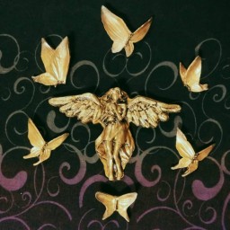 دیوارکوب فرشته و پروانه