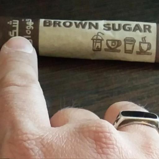 شکر قهوه ای( یک بسته 50 عددی شاسه)