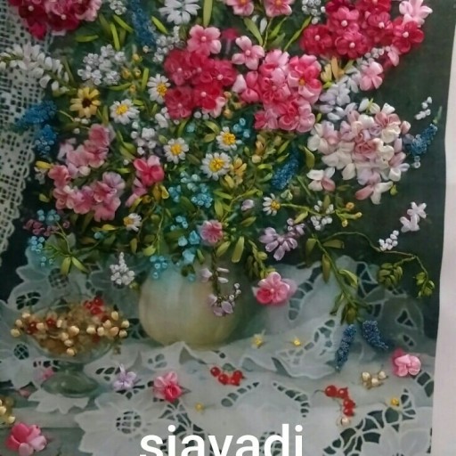 تابلو روباندوزی،با گلهای بهاری