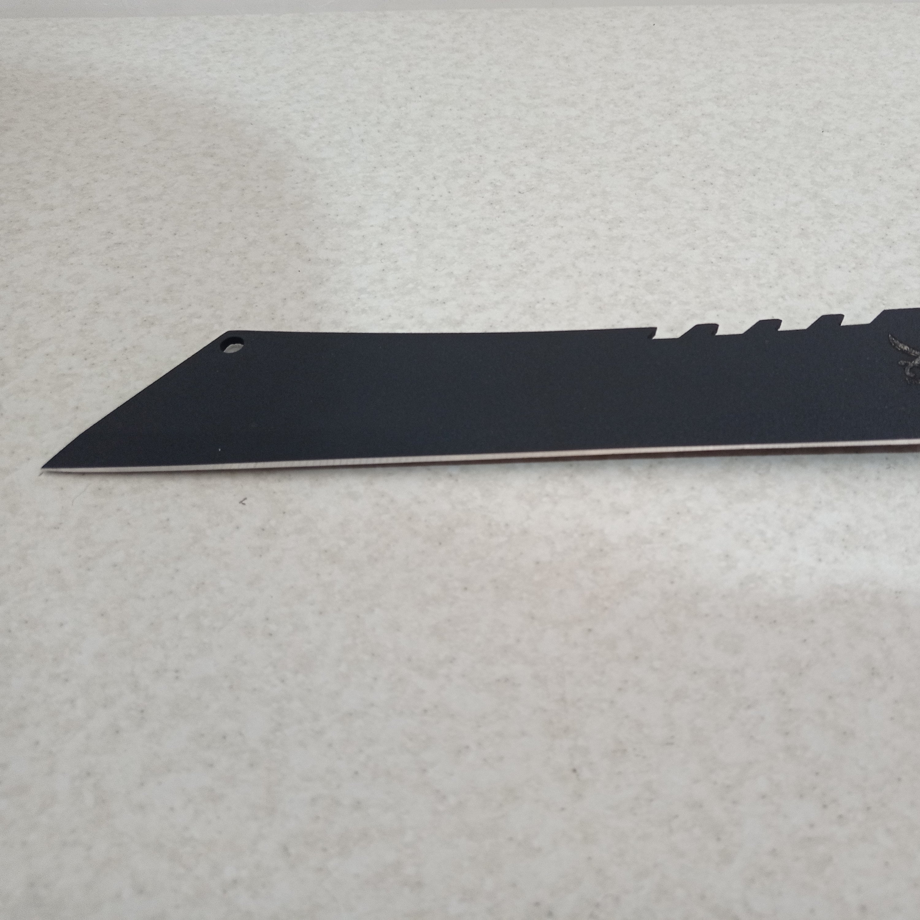 ساطور فولادی طبیعت گردی کلمبیا همراه غلاف  با کیفیت عالی 