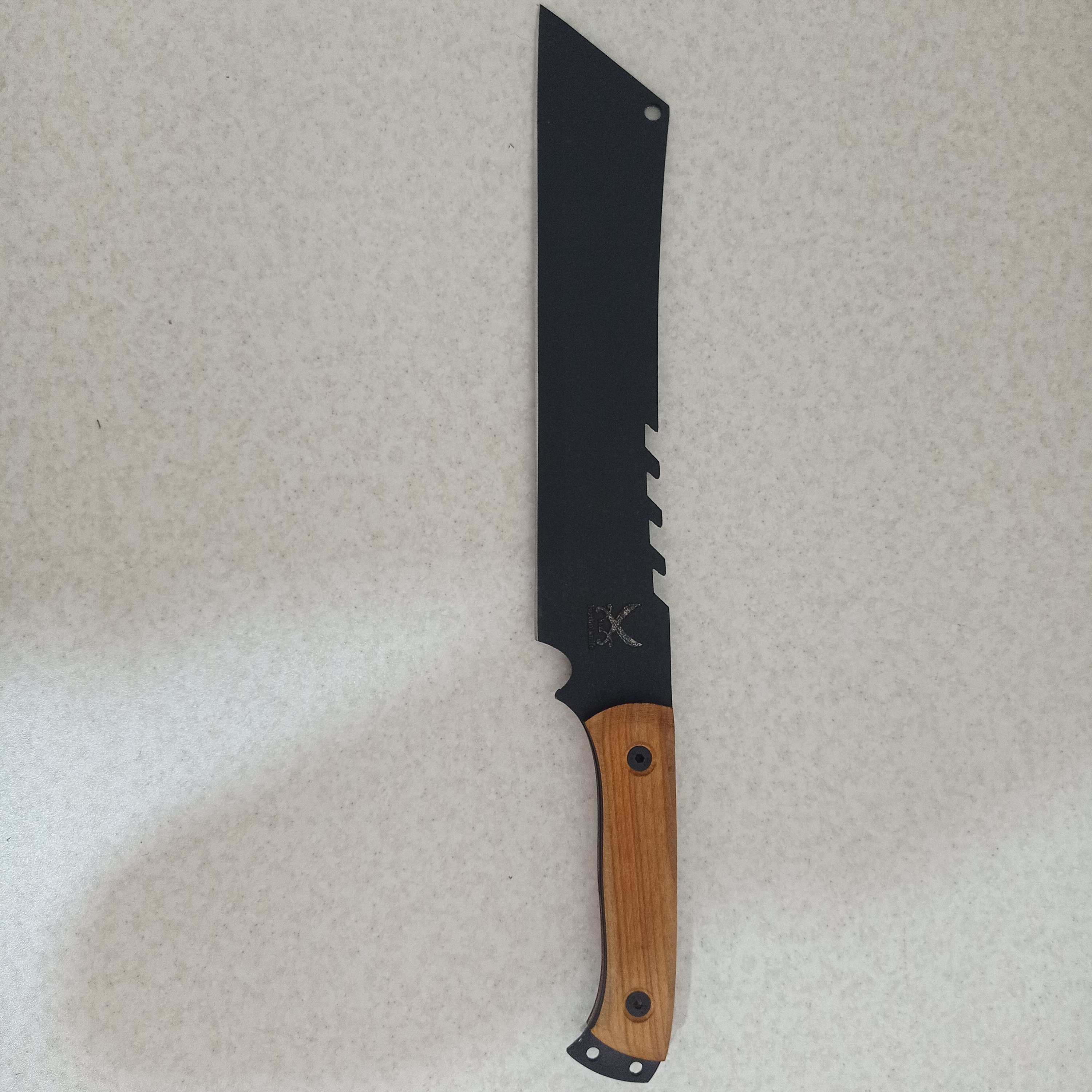 ساطور فولادی طبیعت گردی کلمبیا همراه غلاف  با کیفیت عالی 