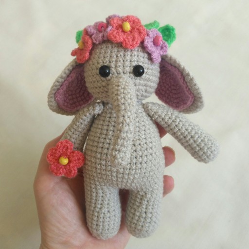 اسباب بازی عروسک بافتنی کاموایی فیل دوست داشتنی