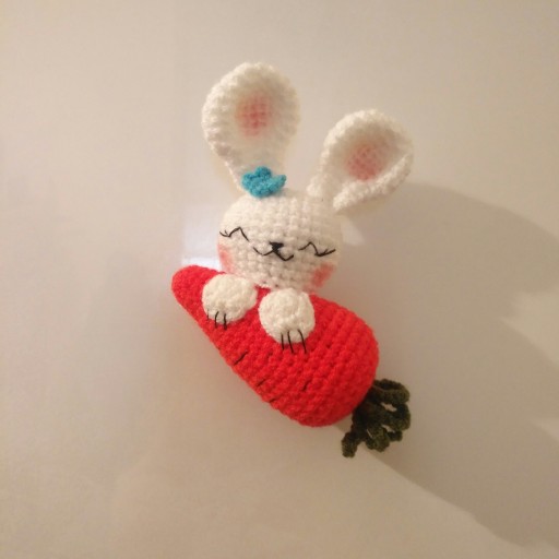 اسباب بازی عروسک بافتنی کاموایی خرگوش مگنت