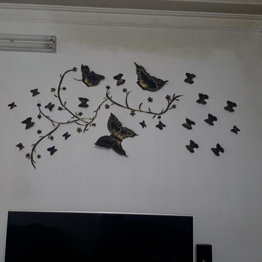دیوار کوب طرح پروانه و درخت
