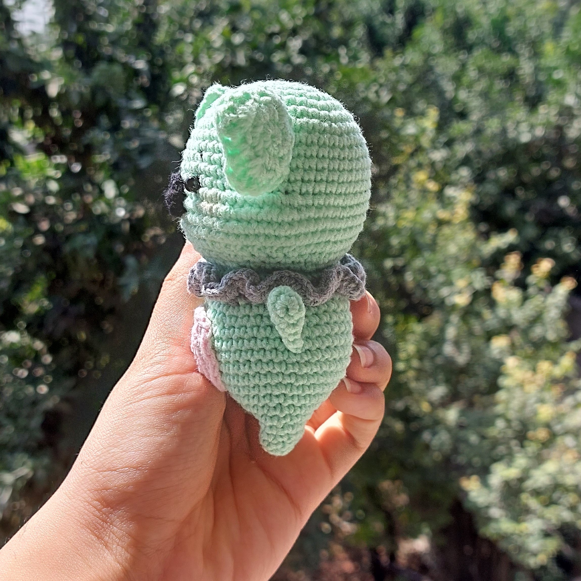 عروسک بافتنی دستبافت کوالا بامزه با قد تقریبی 12 سانت و قابل سفارش در رنگبندی دلخواه شما