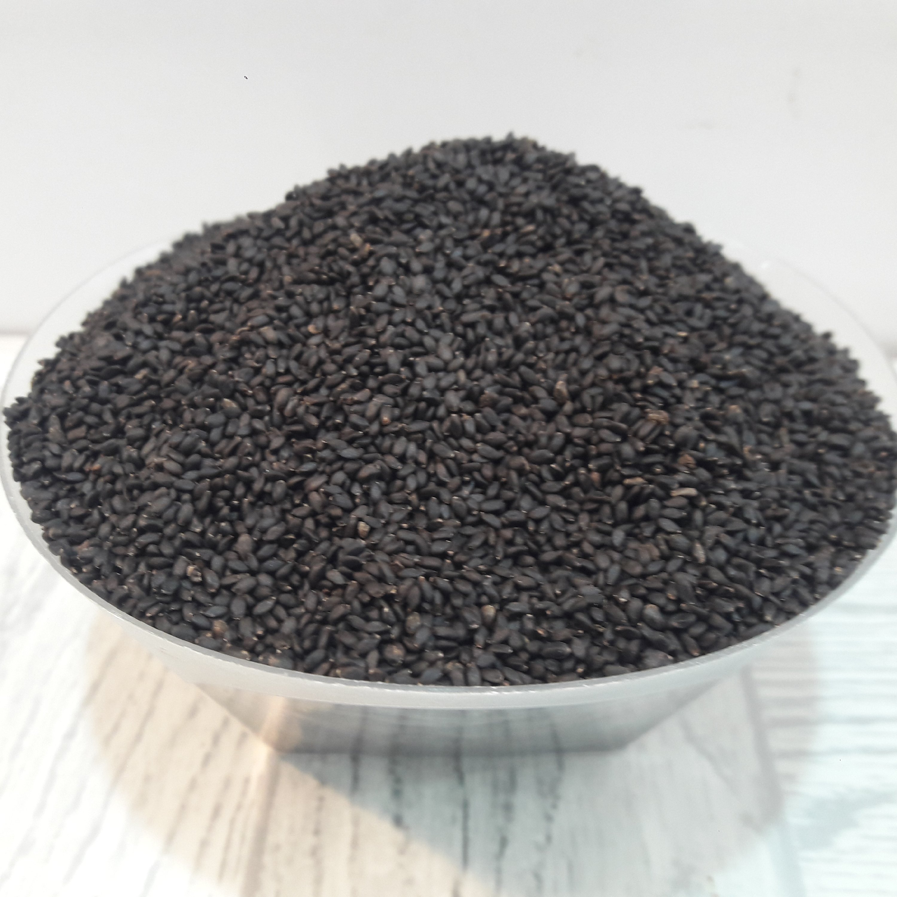 تخم شربتی ریز اصل تمیز سورت شده (یک کیلو)