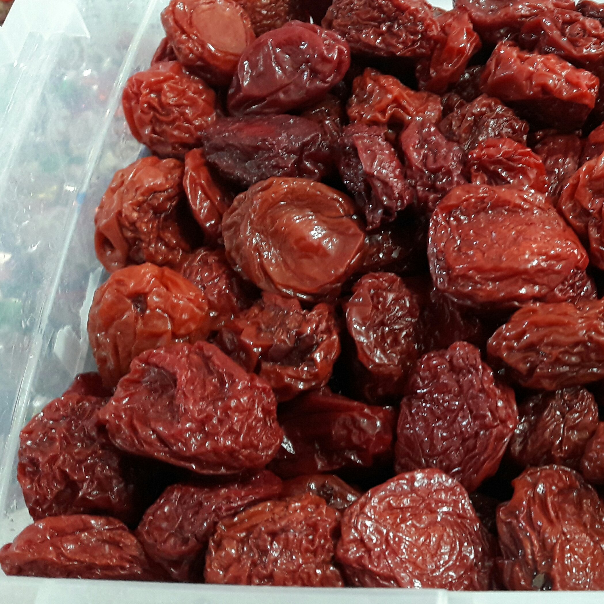 آلو جنگلی سانتریزه ترش گوشتی(یک کیلو)