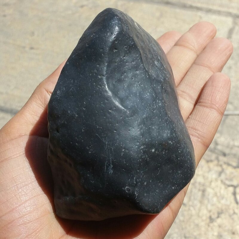 سنگ غولپیکر اونیکس ساب خورده معدنی 100 در 100 طبیعی کیفیت درجه یک شاهکار خلقت با قابلیت ساخت چندین نگین خاص
کد 9761