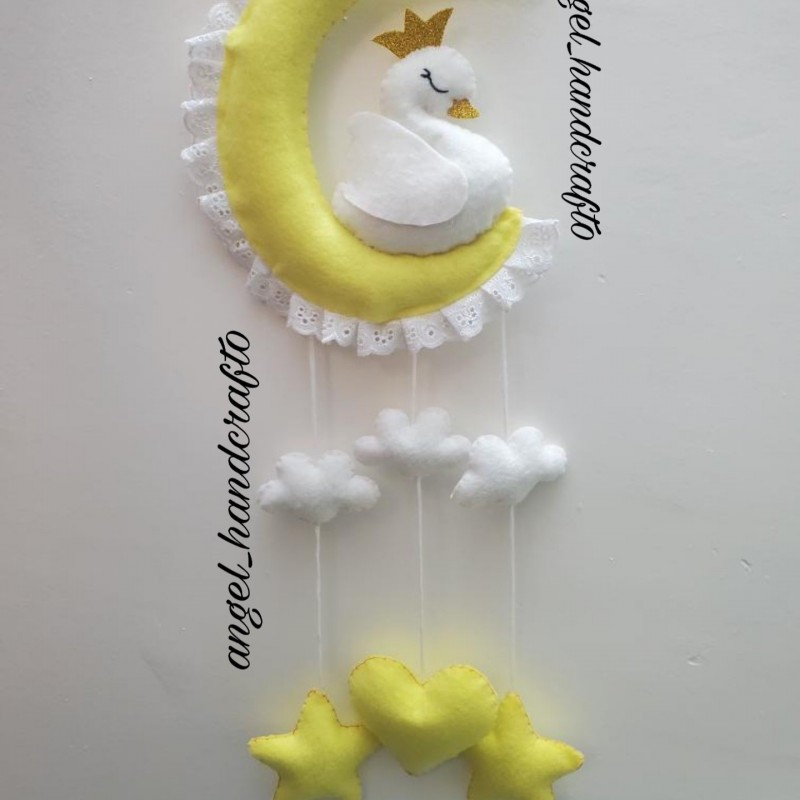 آویز قو نمدی