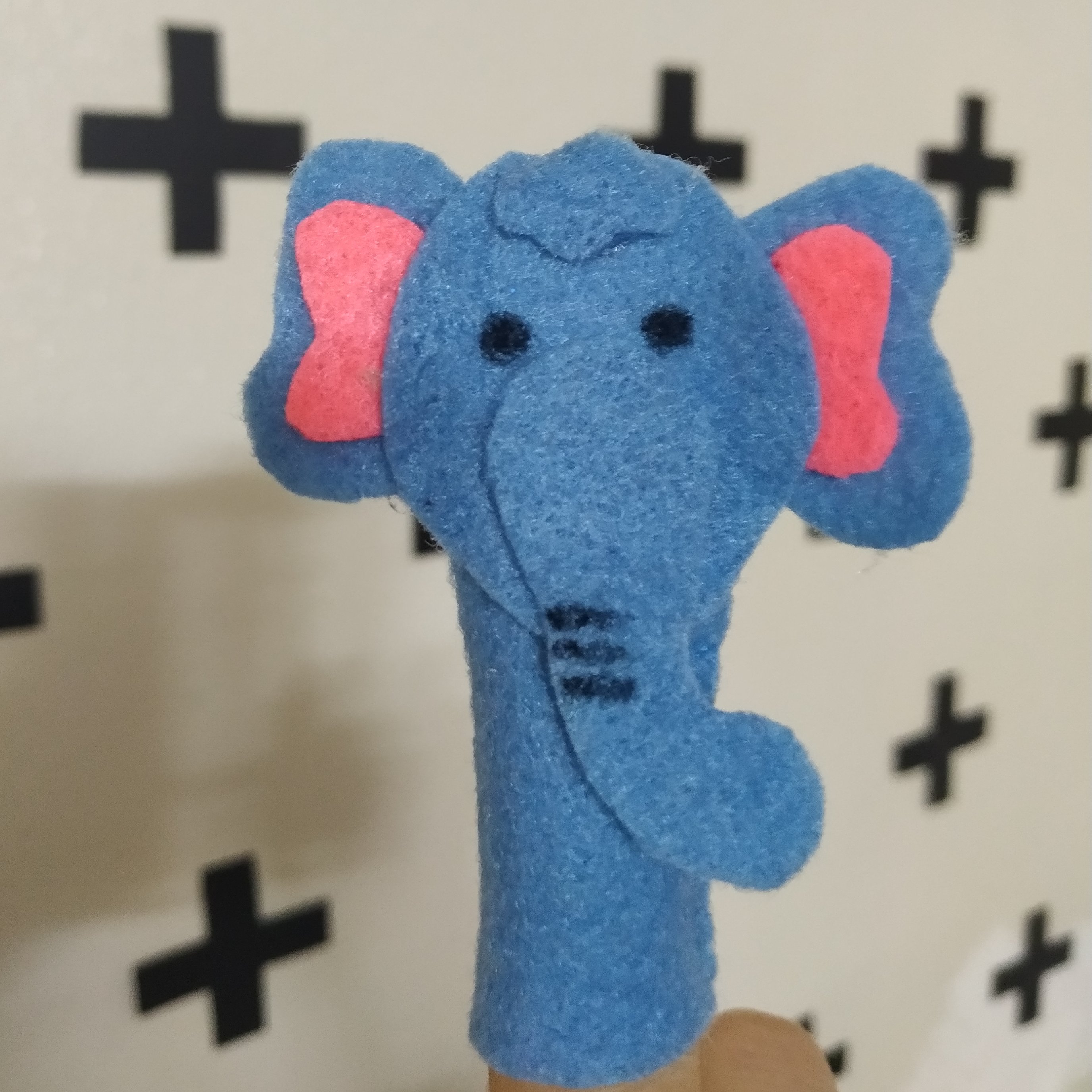 عروسک نمدی در چهار طرح مختلف