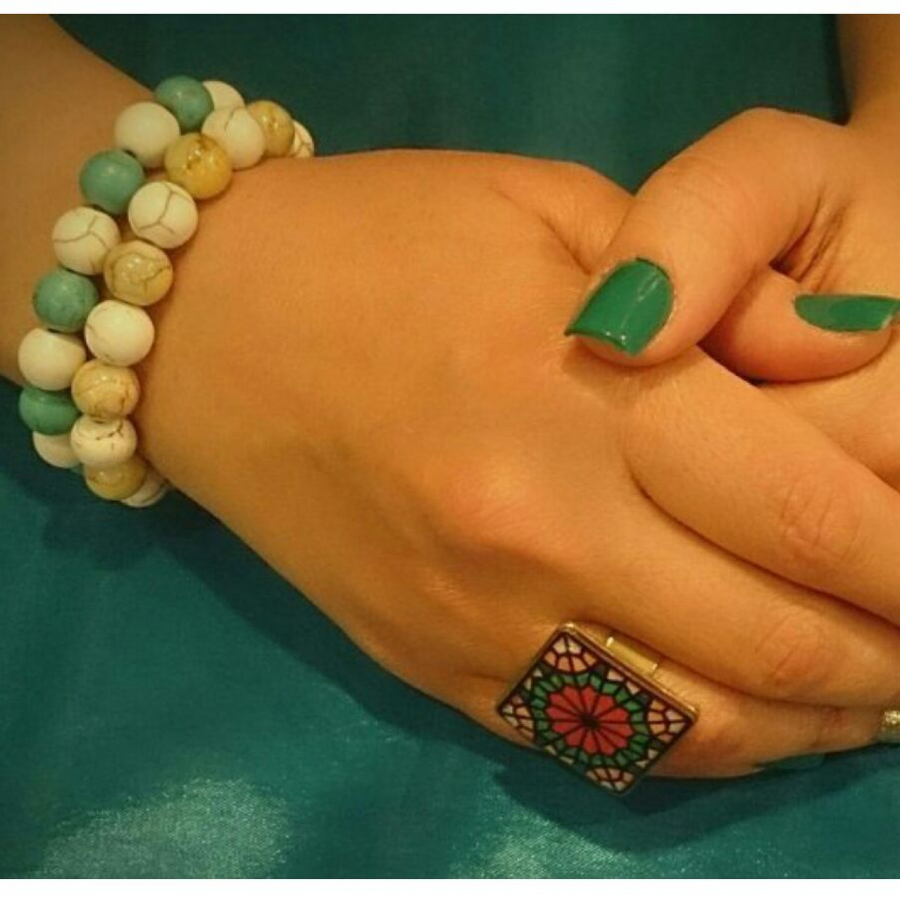 دستبند مهره ای