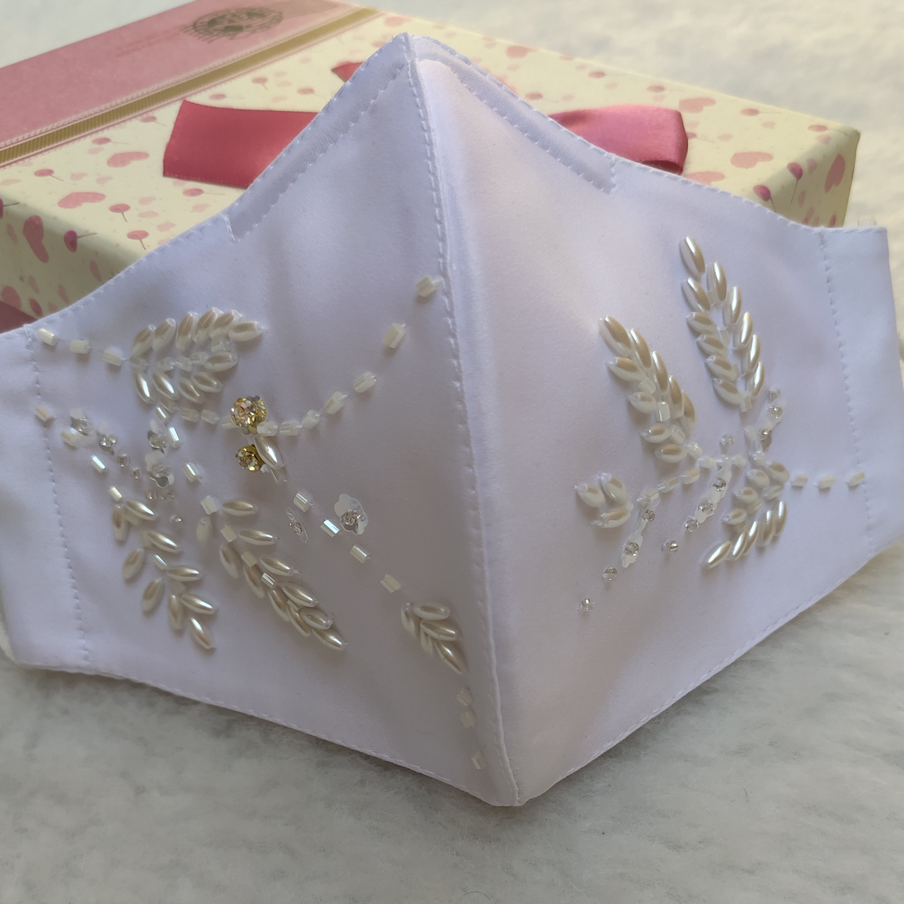 ماسک عروس مجلسی سفید