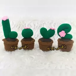 کاکتوس بافتنی طرح loveدرغرفه بافتنی پونه....مناسب هدیه به عزیزاتون.دکوری ...قابل شساشو همه جا دوخته شده قیمت عالی 